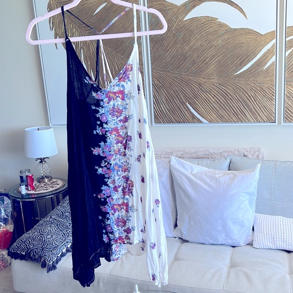 Adorable O’Neil two tone coverup - Picture 2 of 6